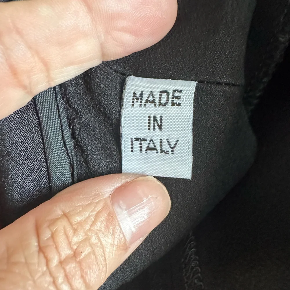 CHANEL Vintage Black Sleeveless Peter Pan Collar Mini Dress with Gold Buttons - Picture 11 of 13